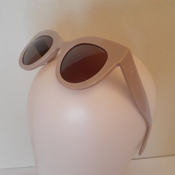 Anea Hill Duchess Sunglasses - Picture 2 of 10